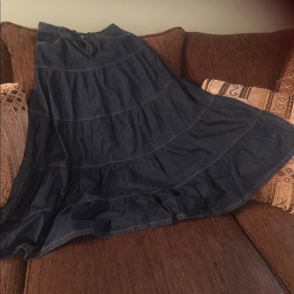 Jean skirt - Picture 1 of 2